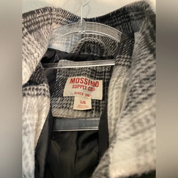 Mossimo Supply Co. Black and White Checkered Coat size L - Picture 4 of 10